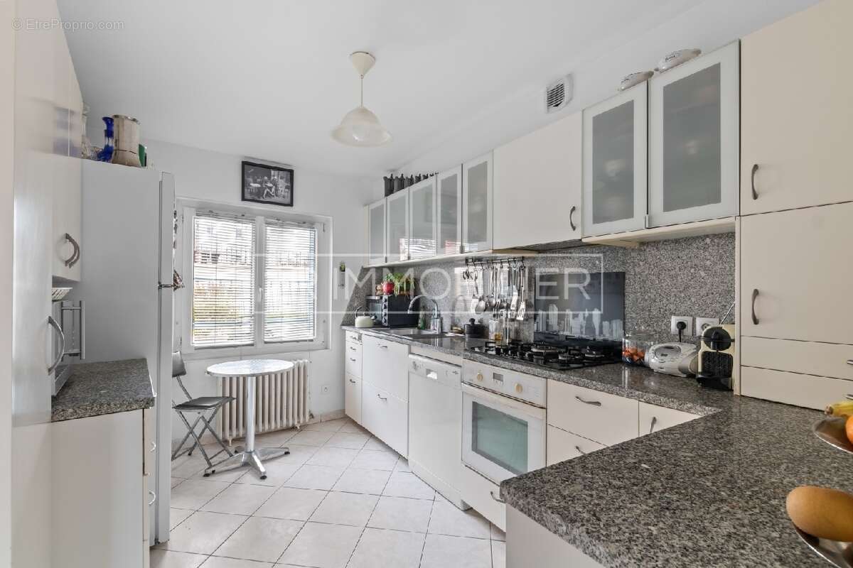 Appartement à FERRIERES-EN-BRIE