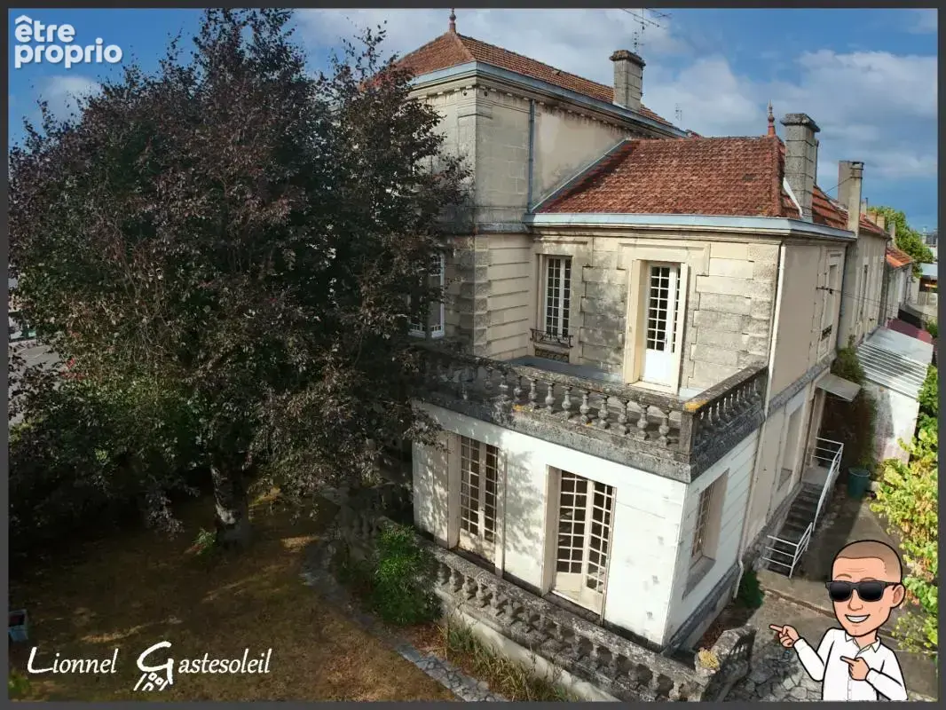 Maison bourgeoise de caractère ensemble de deux bâtiments  à vendre 16 pièces SAINTE FOY LA GRANDE (33) - photo 2