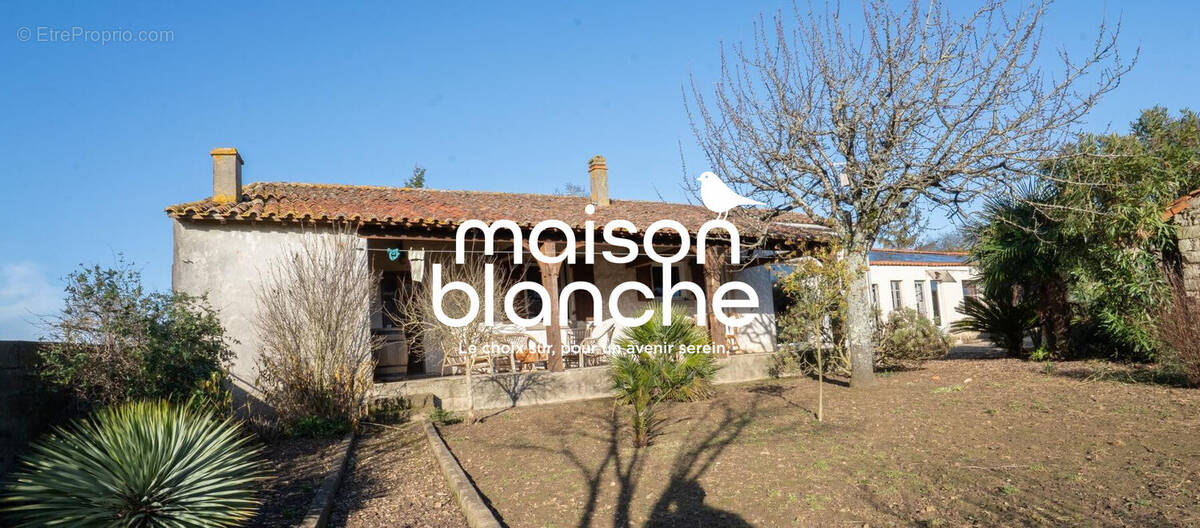 Maison à ANGLES