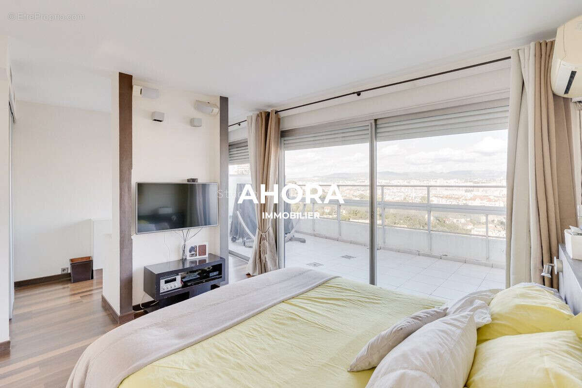 Appartement à MARSEILLE-8E