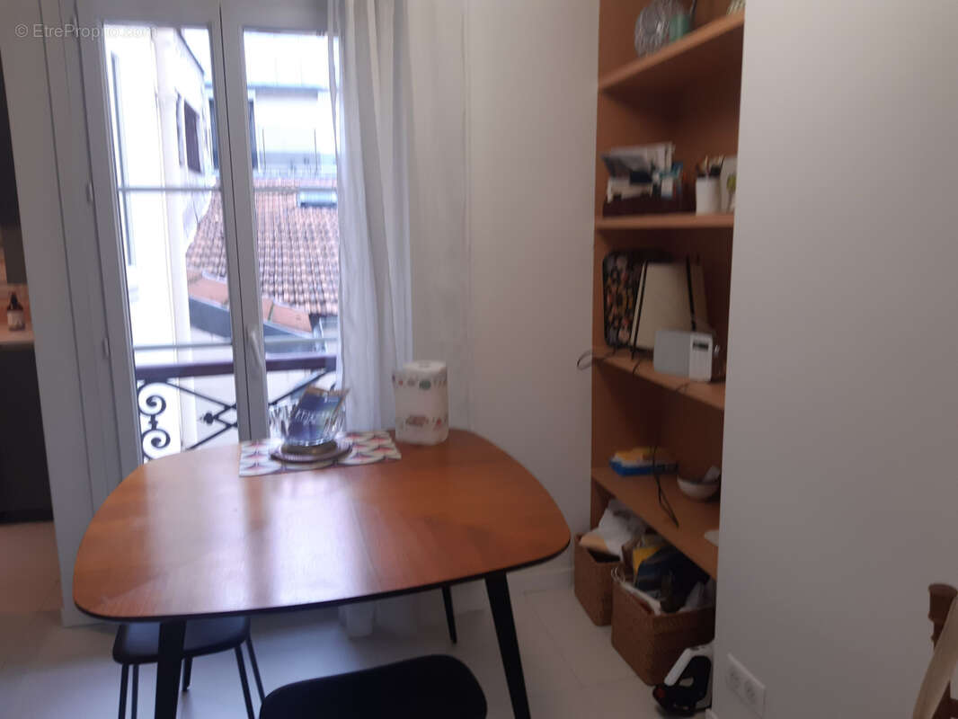 Appartement à PARIS-14E