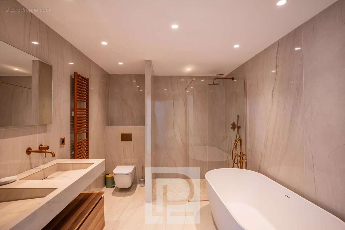 Maison à MOUGINS