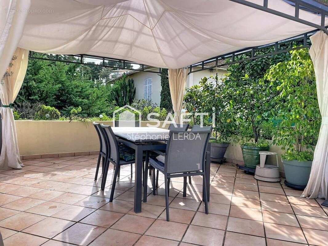 Photo 1 - Appartement à LE CANNET