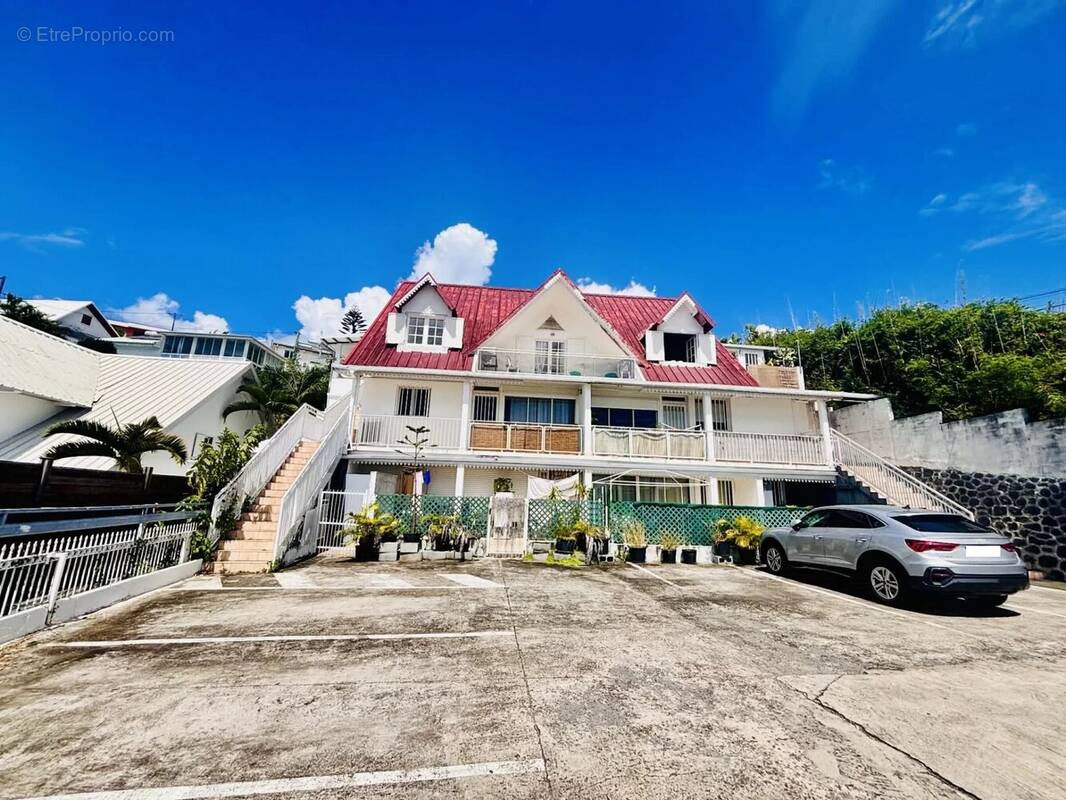 Appartement à SAINT-DENIS