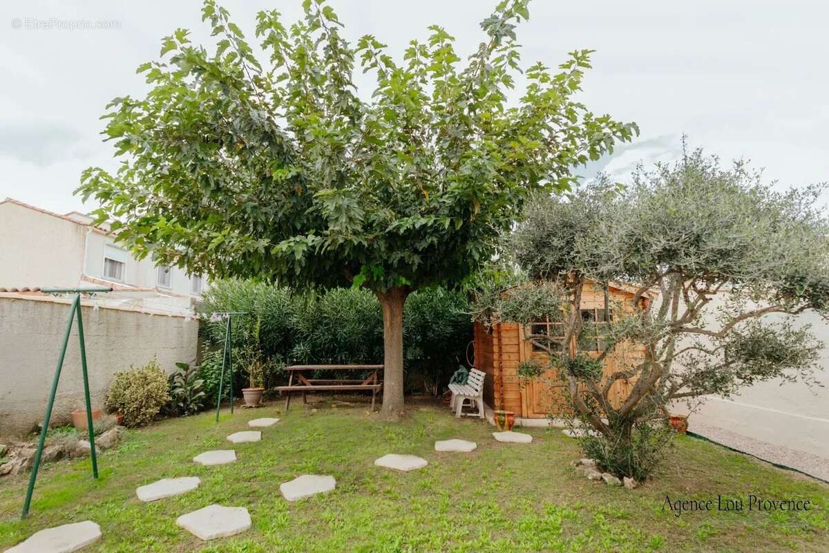 Maison à SAINT-MARTIN-DE-CRAU