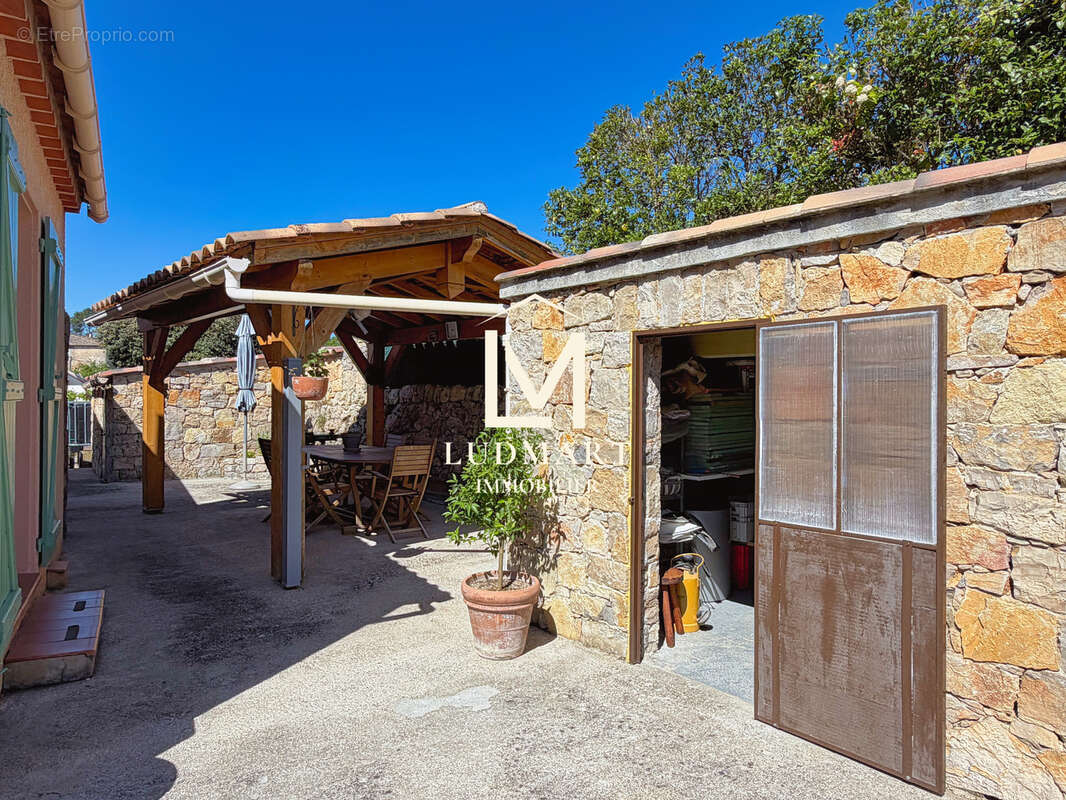 Maison à CARCES