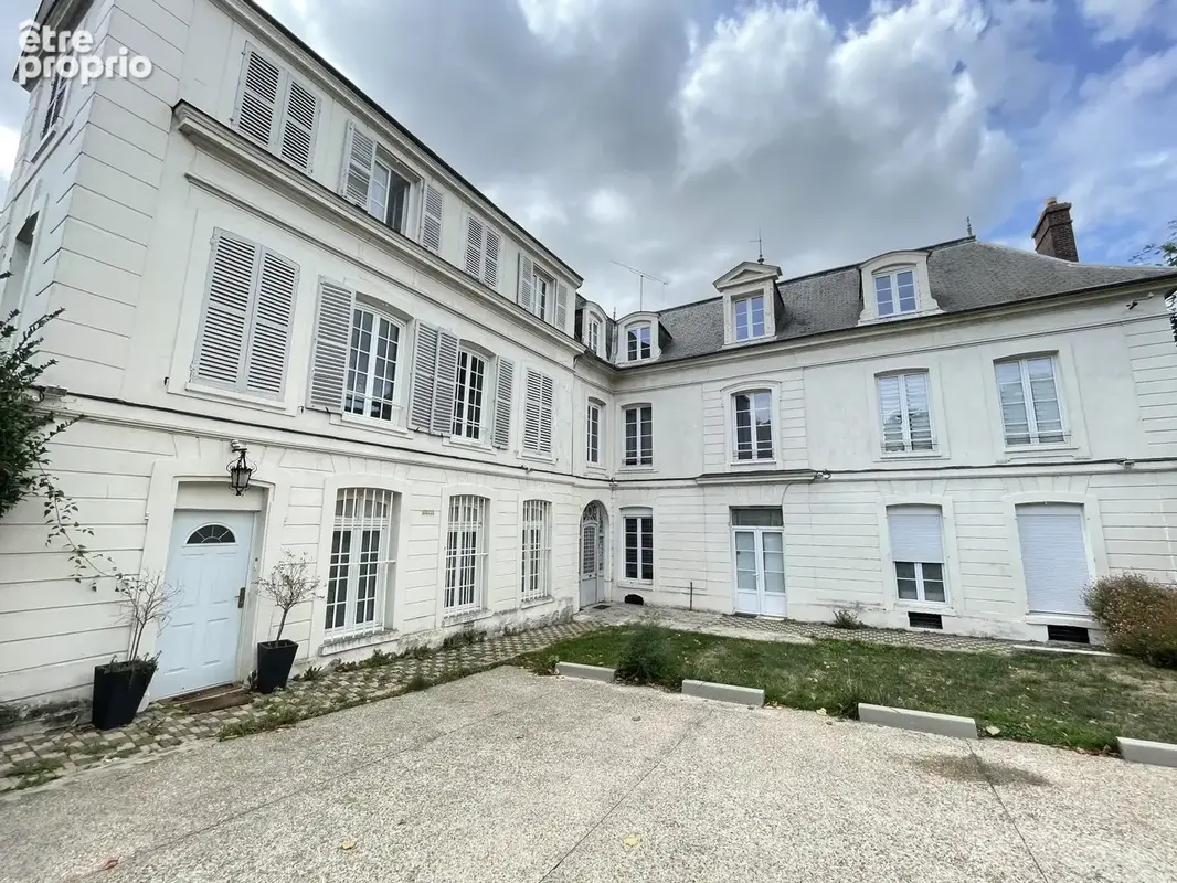 Photo Appartement à Saint-Ouen-L'aumone au prix de 198 000€