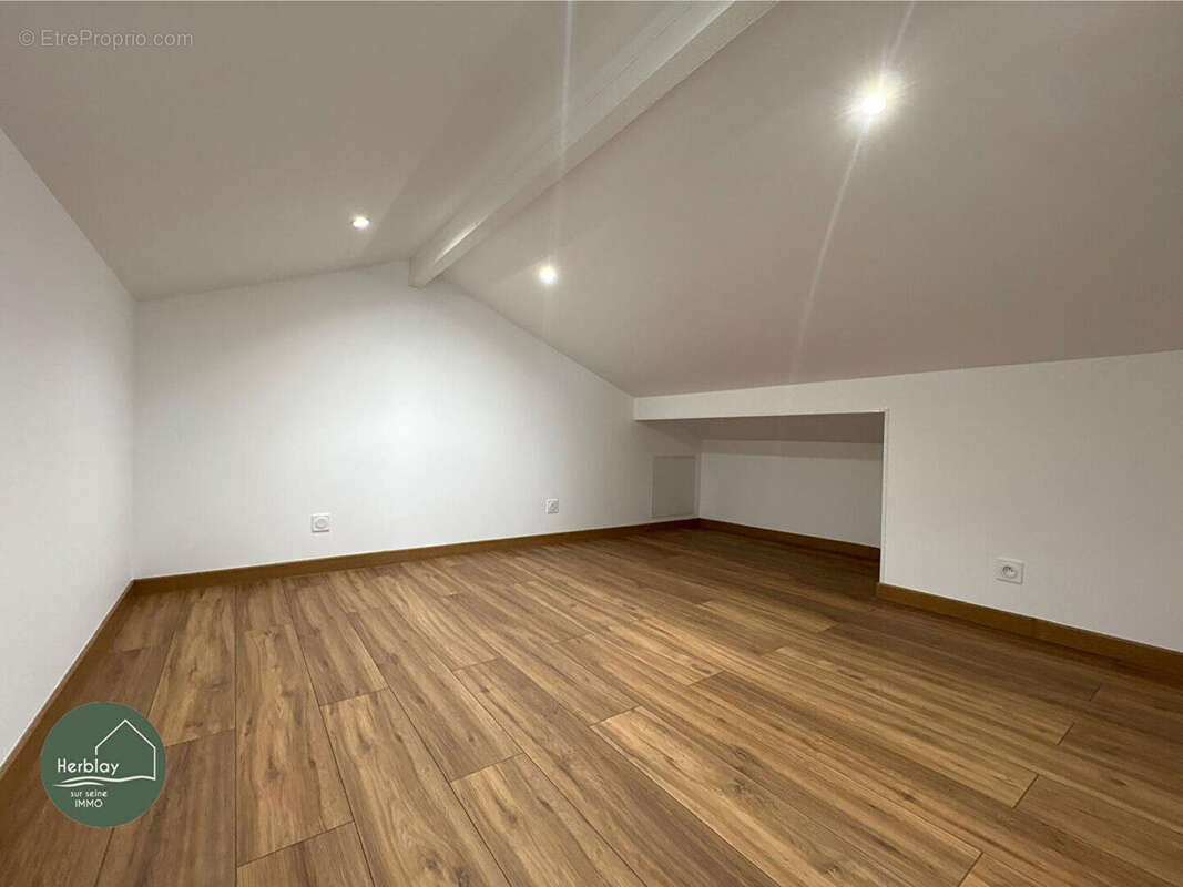 Maison - Quartier des Femmes Savantes - 124 m² surface utile - photo 12