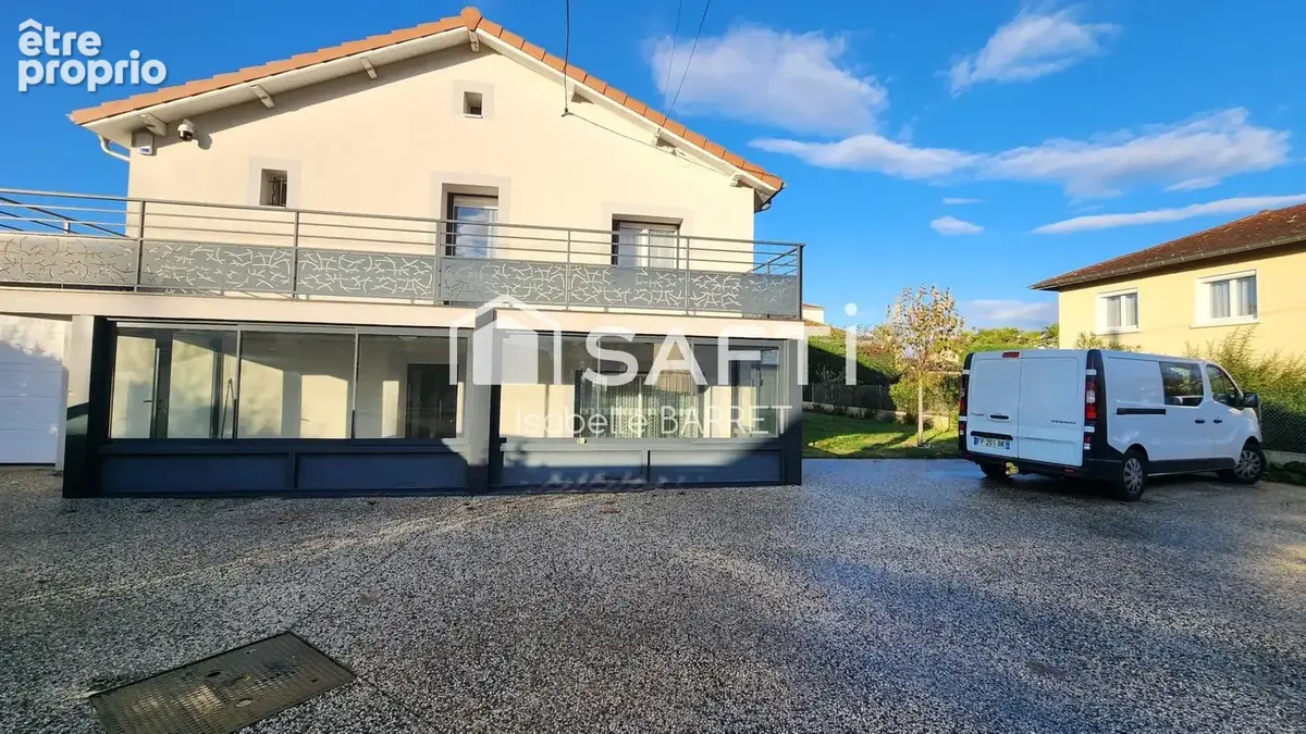 Photo 1 - Maison à DECINES-CHARPIEU