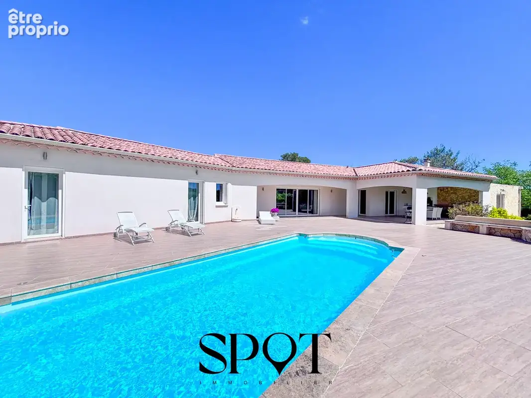 Maison à OLLIERES