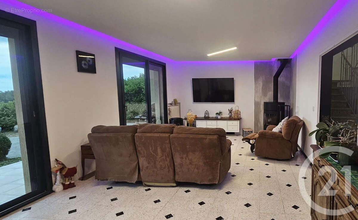 Maison à MAUREMONT