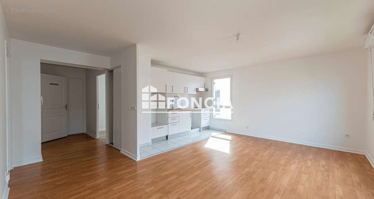 Appartement à VILLEMOMBLE