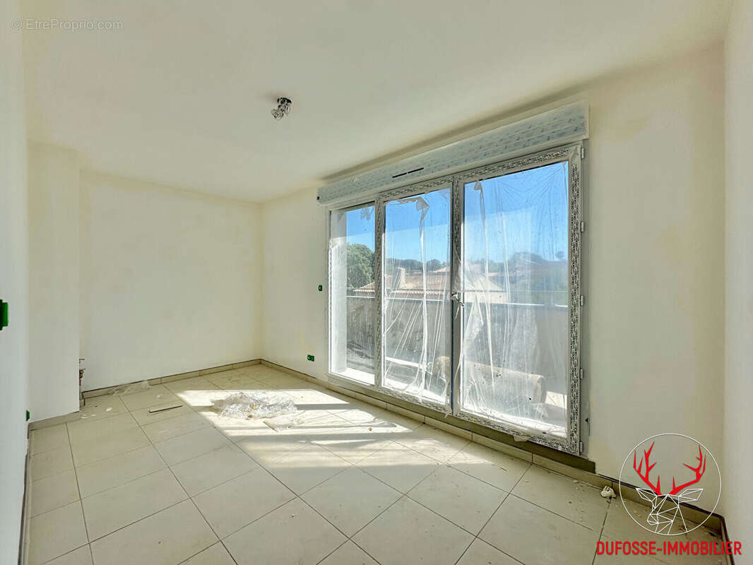 Maison Six Fours Les Plages 6 pièce(s) 136.5 m2 - photo 9