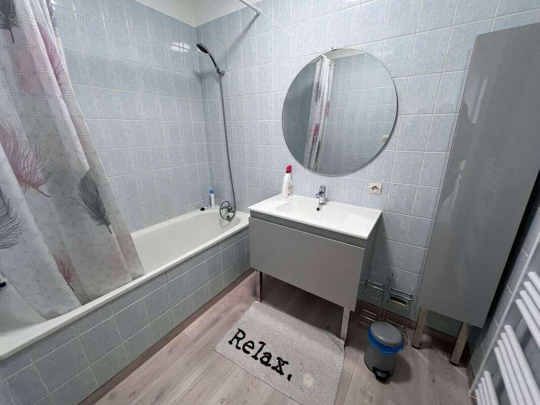 Appartement 824 m² à Mauriac  - photo 6