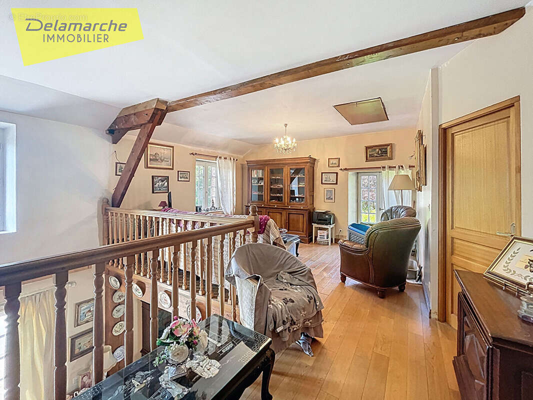 Maison à SAINT-SAUVEUR-LA-POMMERAYE