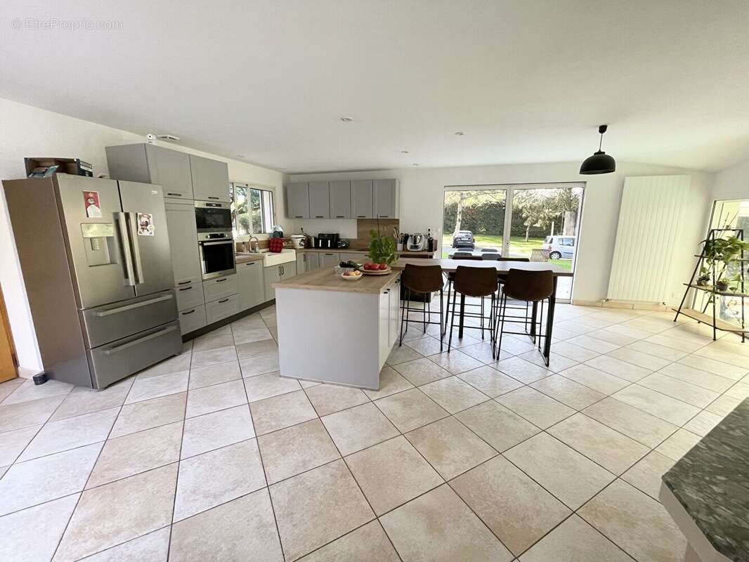 Maison à MORTAGNE-SUR-SEVRE