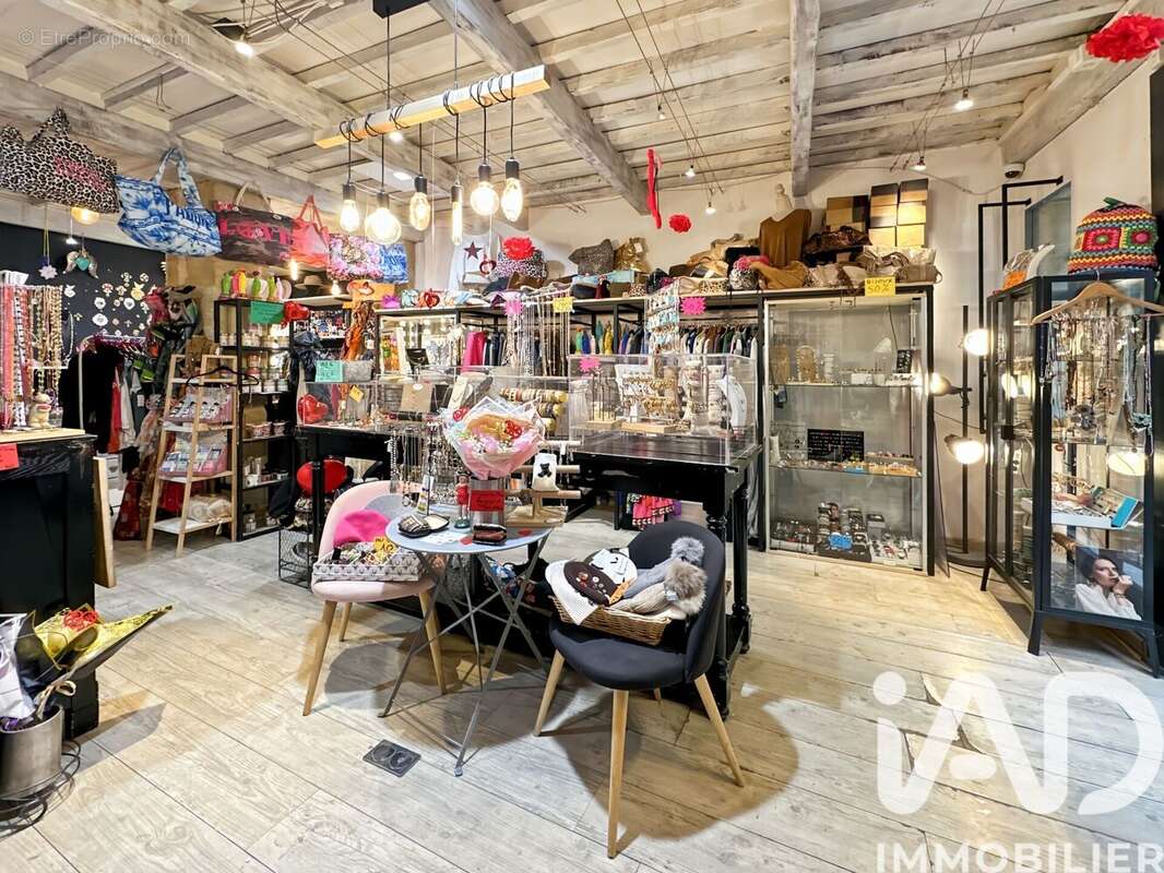 Photo 5 - Commerce à UZES