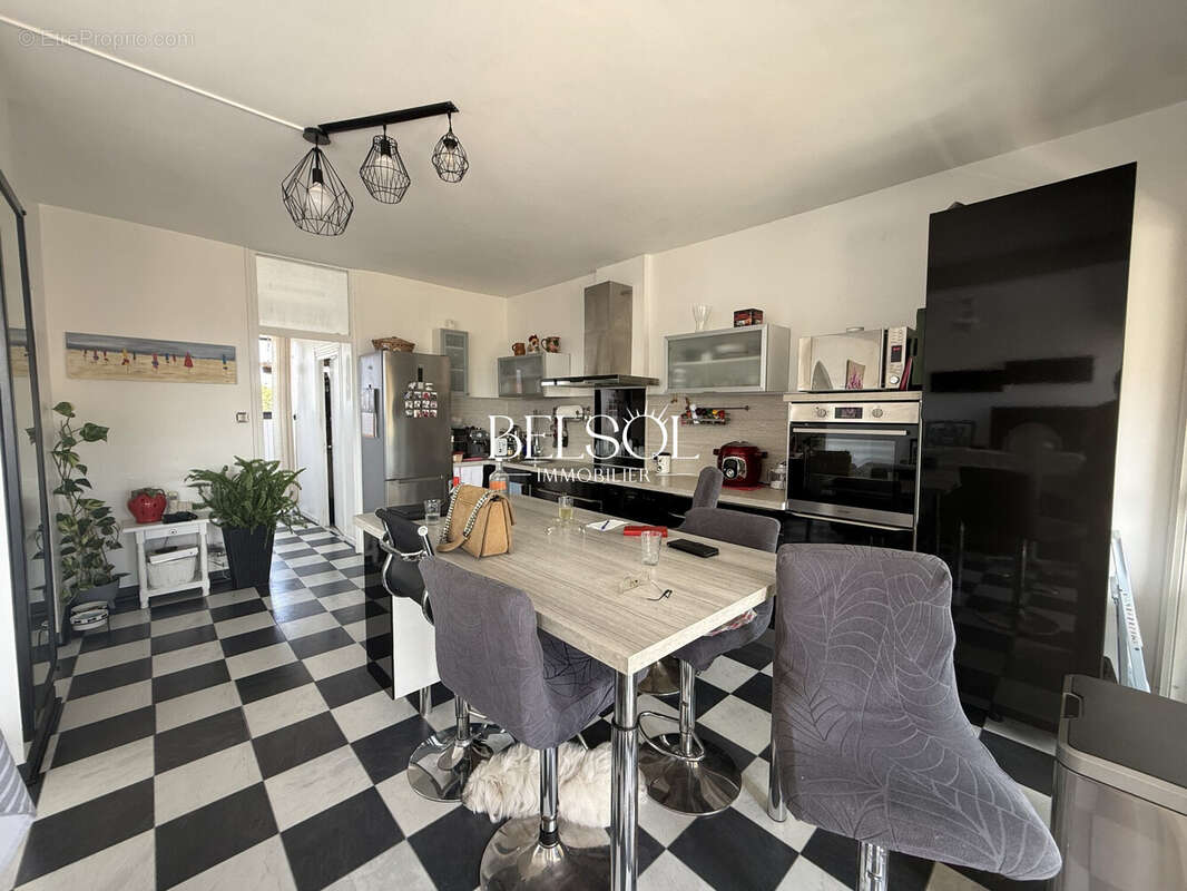 Appartement 59 m² à Saint-Cyprien  - photo 2