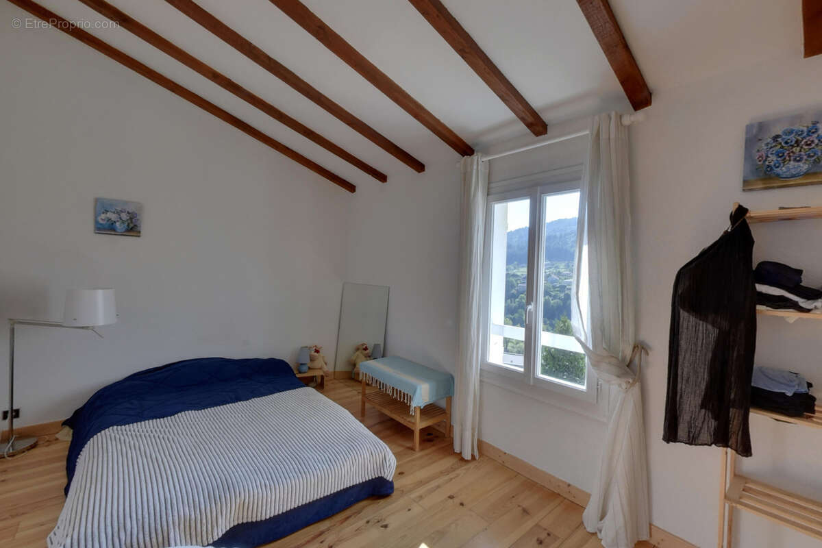 Maison à LE CHEYLARD