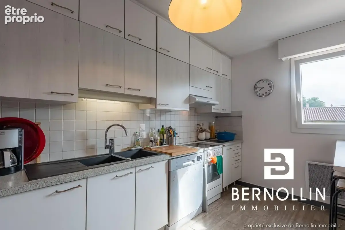 Charmant duplex de TYPE 5 à BOURG EN BRESSE avec vue dégagée ! - photo 6