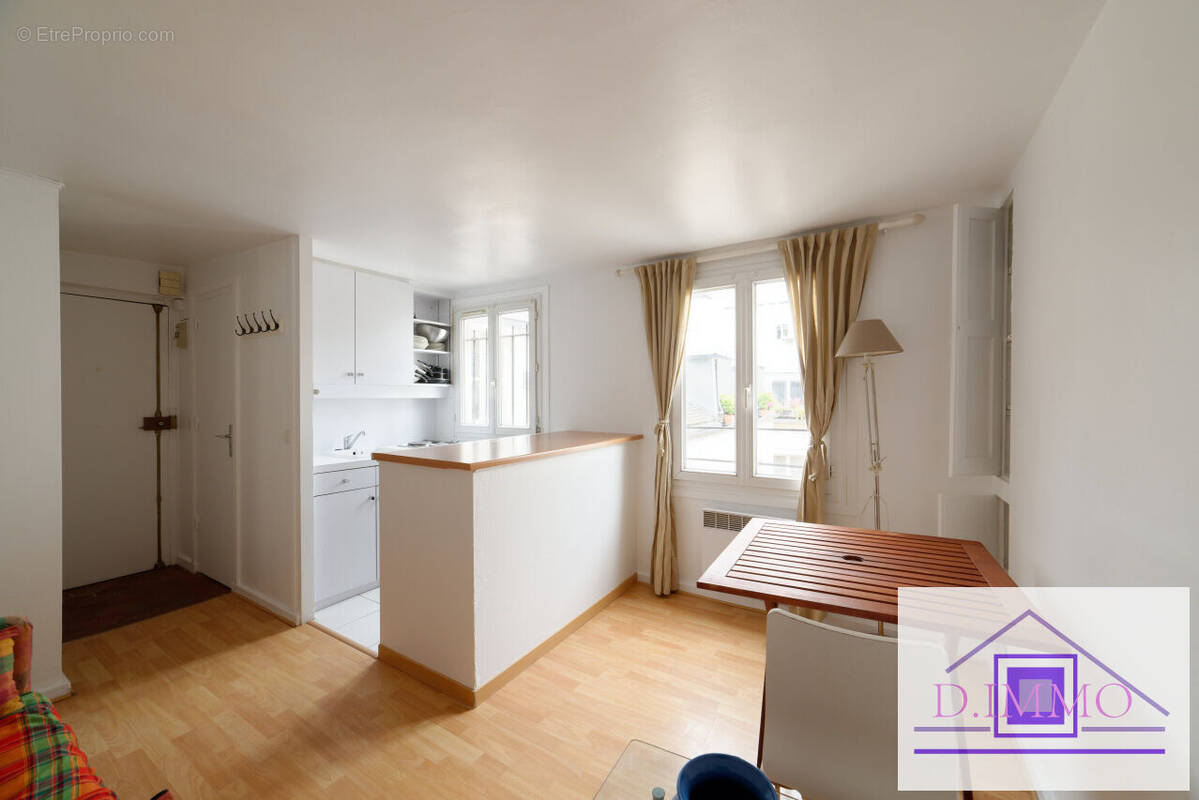 Photo 1 - Appartement à PARIS-3E