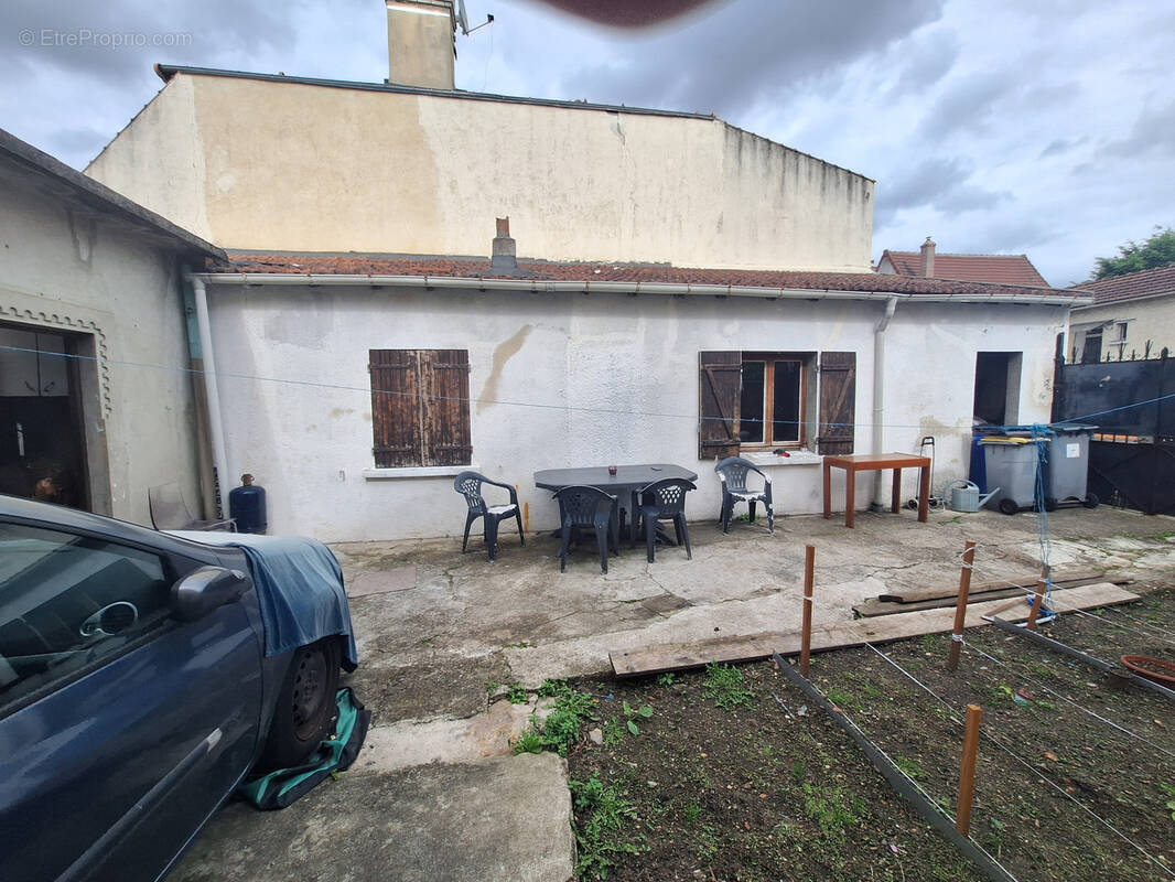 Maison à GENNEVILLIERS