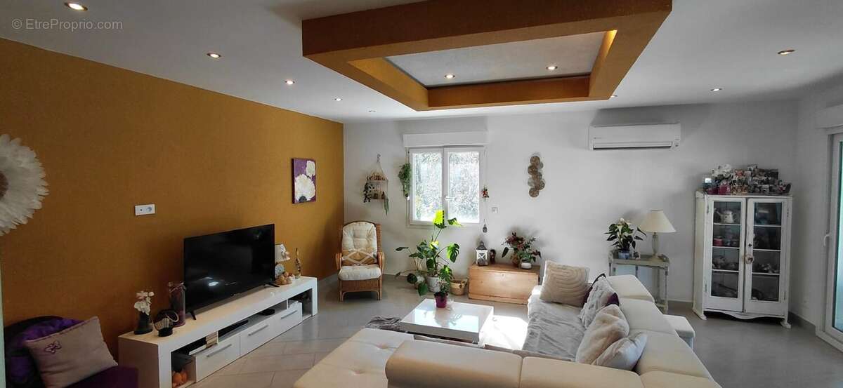 Maison à BOISSET-ET-GAUJAC