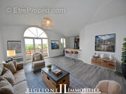 Appartement à VAUJOURS