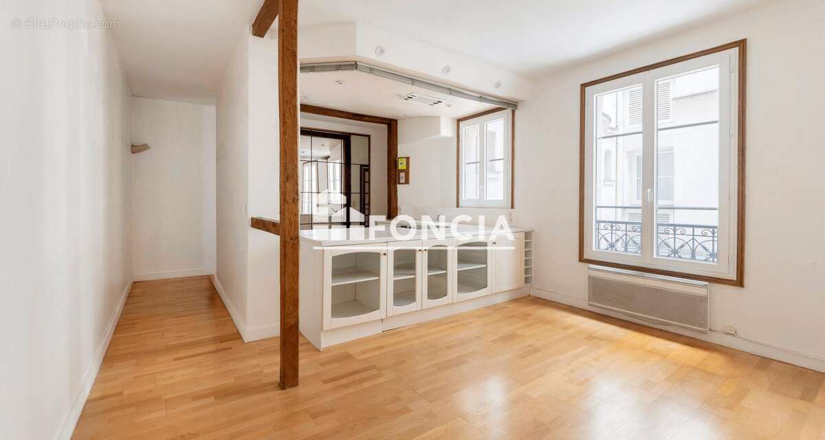 Appartement à PARIS-9E