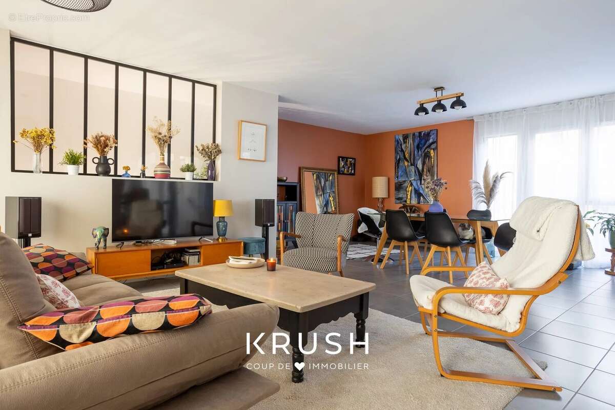 Appartement à MARSEILLE-1E