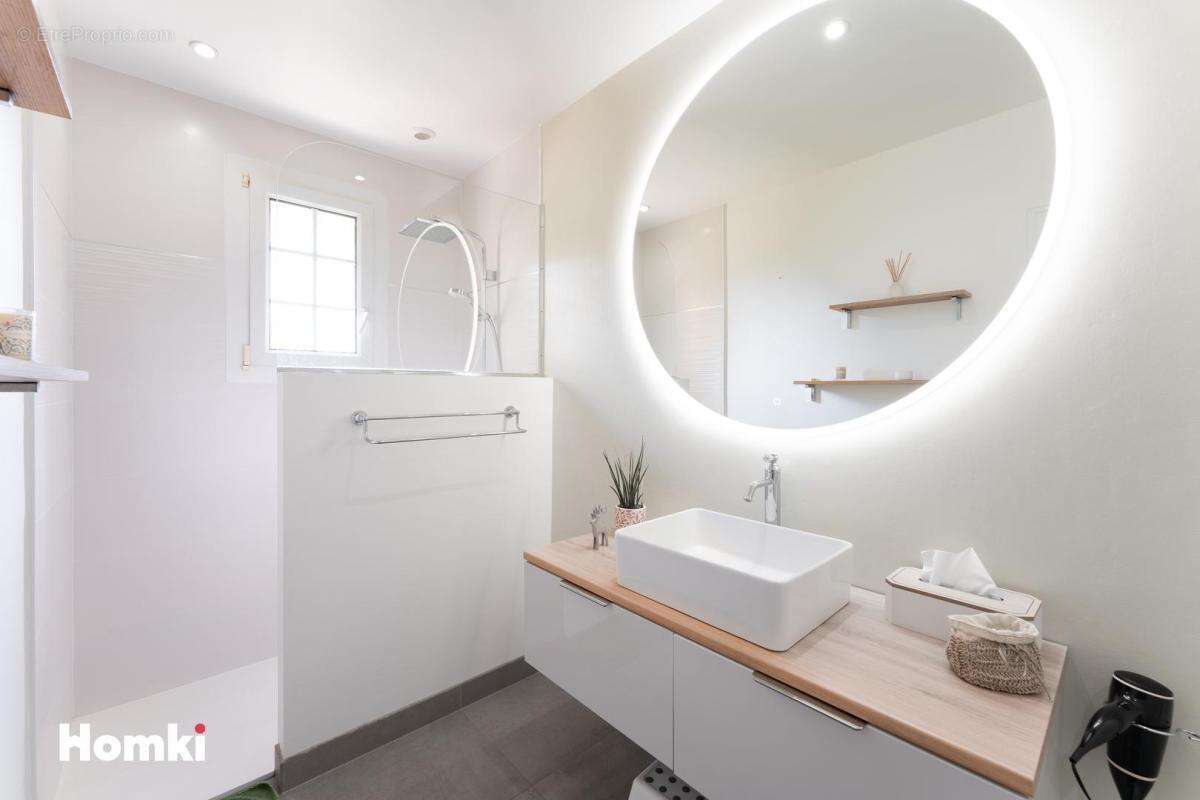 Maison à TREILLIERES