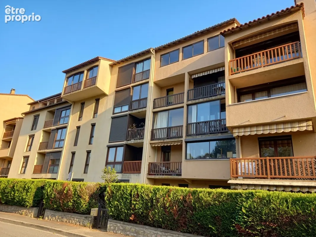 FIGEAC - Idéal Investisseur ! Appartement T2 de 47 m² vendu loué avec cave et parking privatif - photo 6