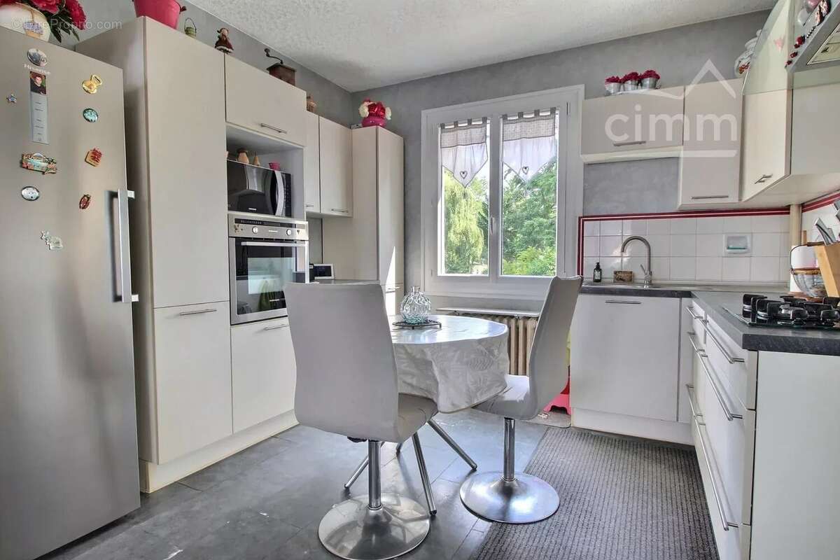Maison 5 pièces dont 3 chambres, 87m² sur terrain de 994m². - photo 8