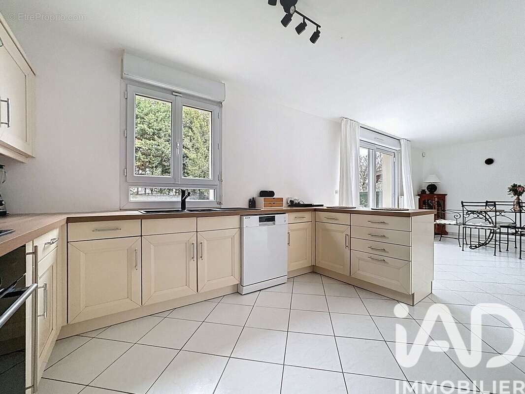 Photo 5 - Maison à LE BLANC-MESNIL