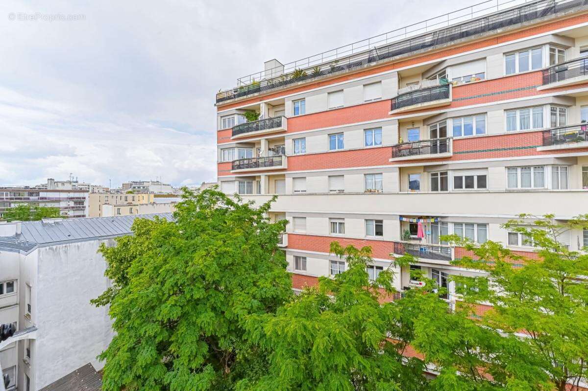 Appartement à PARIS-20E