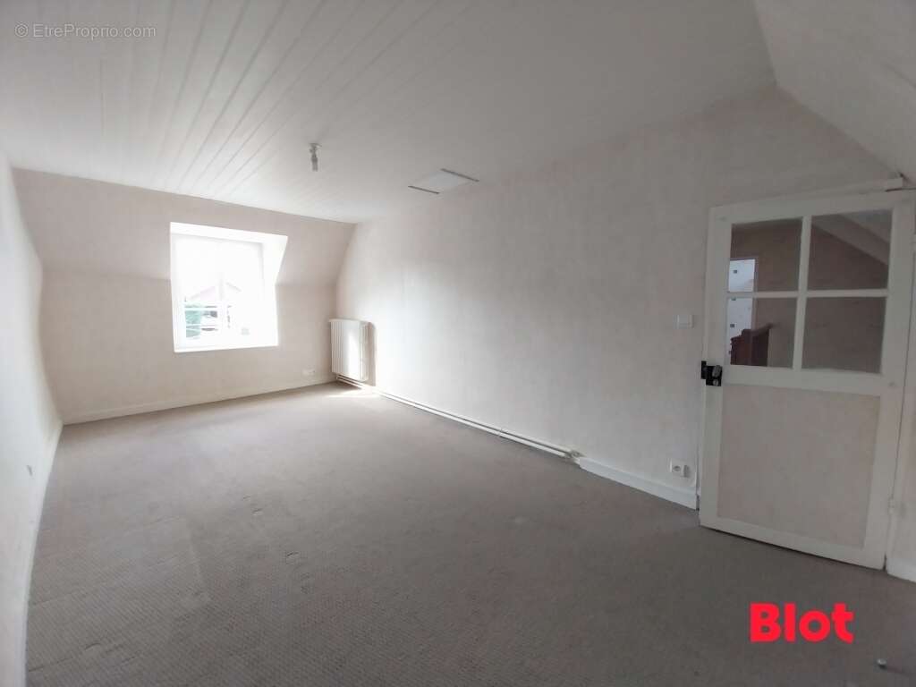 Maison à SAINT-PERE