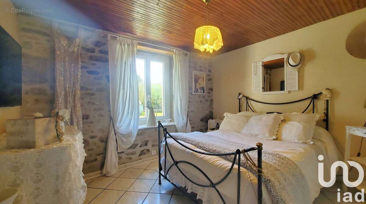 Photo 9 - Maison à LAMAZIERE-BASSE