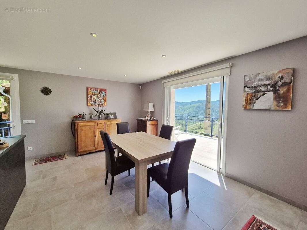 Maison à SAINT-VINCENT-D'OLARGUES