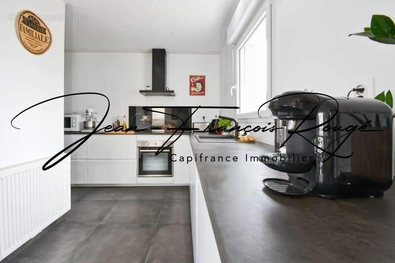 Maison à SAINT-GERMAIN-SUR-AY