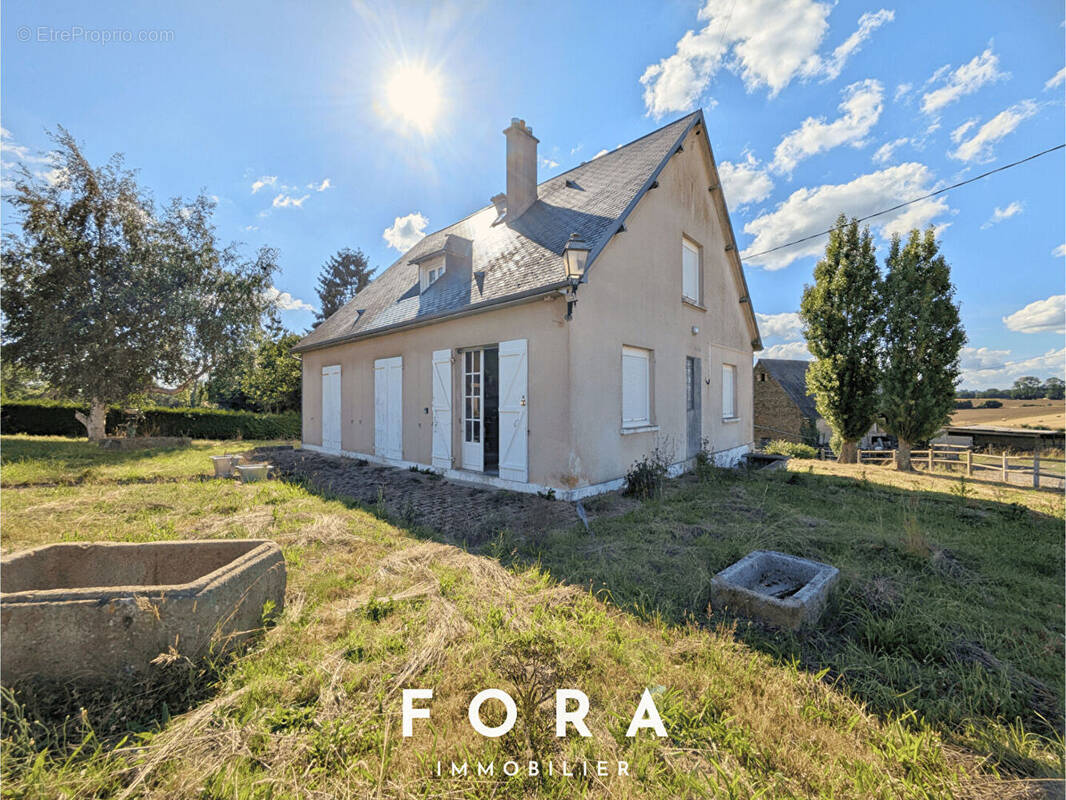 Maison à CONDE-SUR-NOIREAU