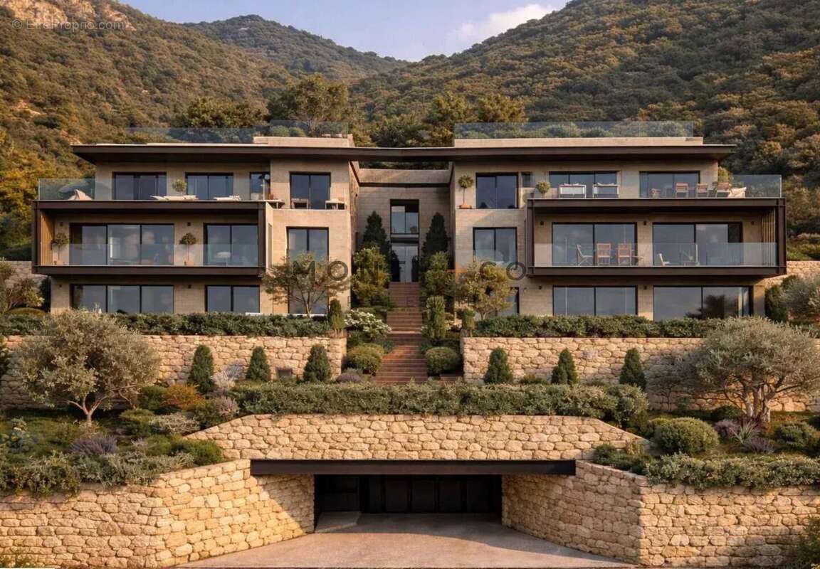 Appartement à EZE
