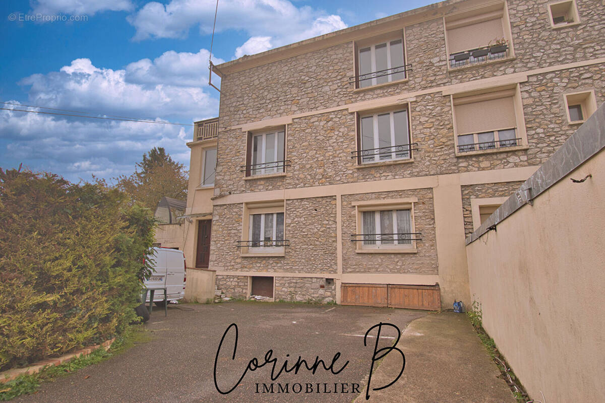 Maison à MALESHERBES