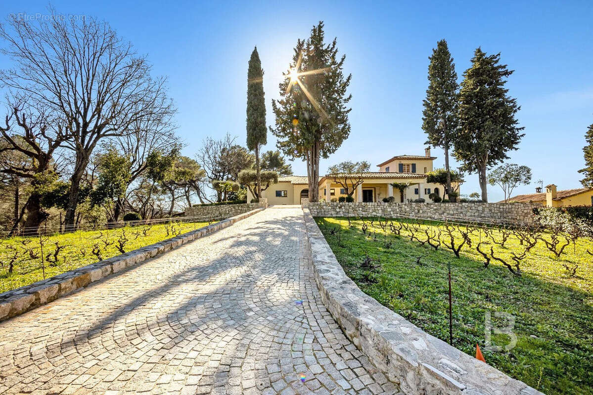 Maison à MOUANS-SARTOUX