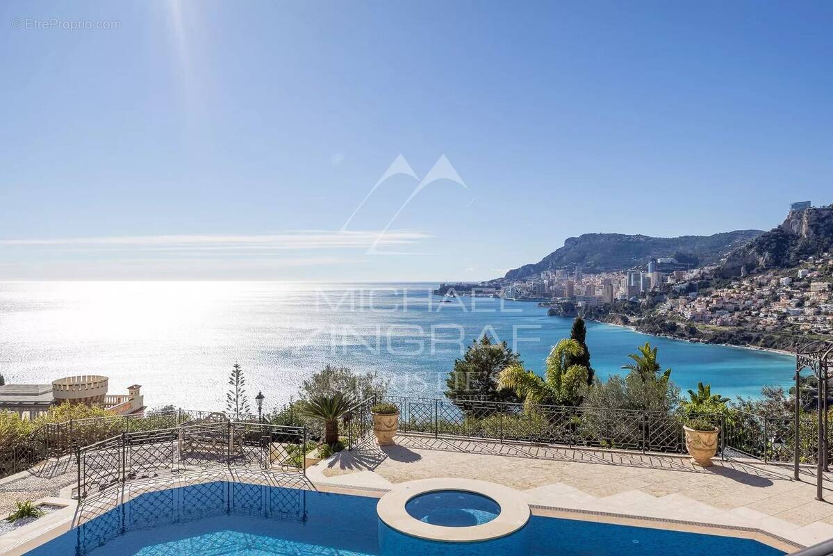 Maison à ROQUEBRUNE-CAP-MARTIN