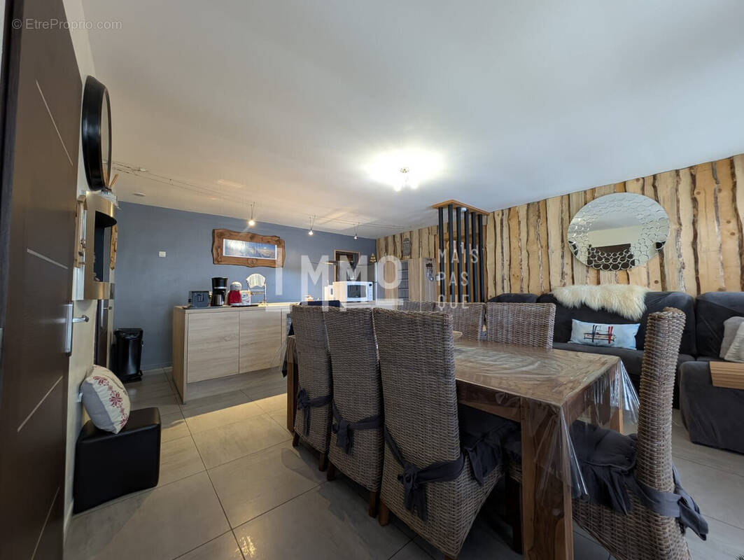 Appartement à LA COTE-D&#039;AIME