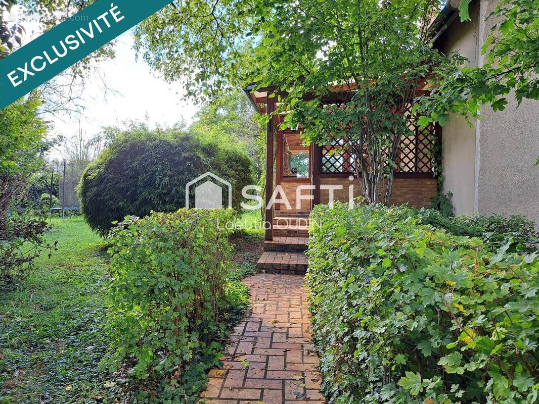 Photo 1 - Maison à MARIGNY-LE-CHATEL