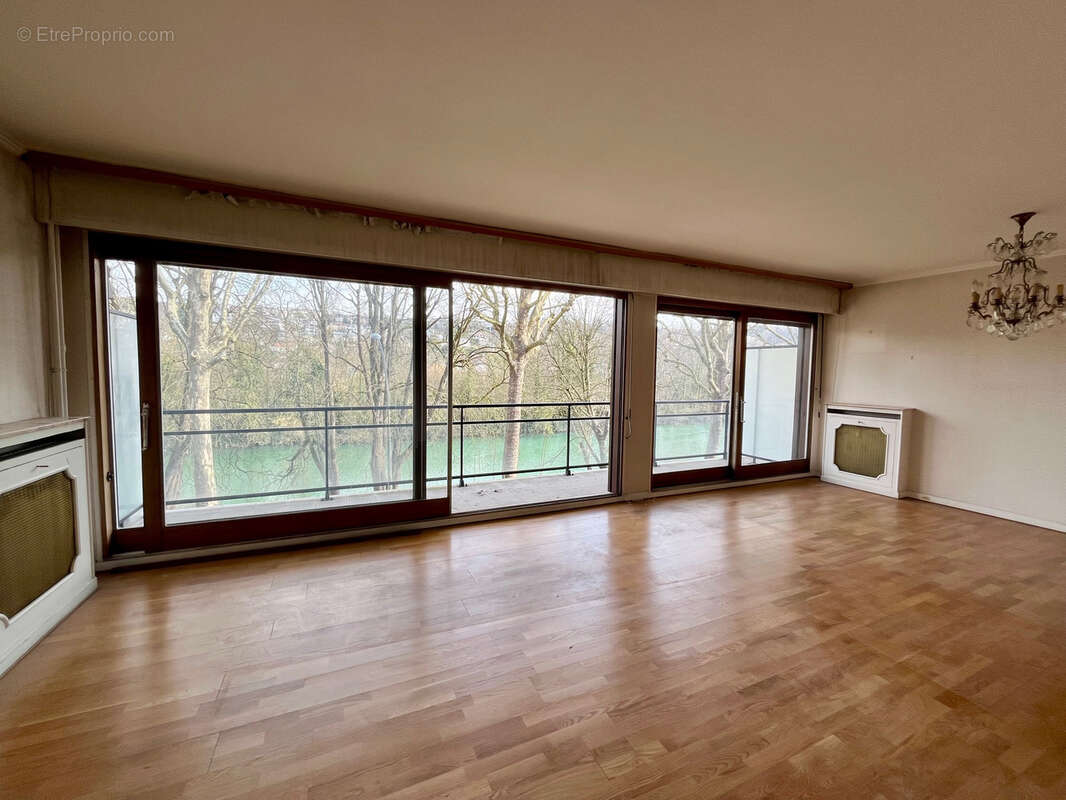 Appartement à SAINT-MAUR-DES-FOSSES