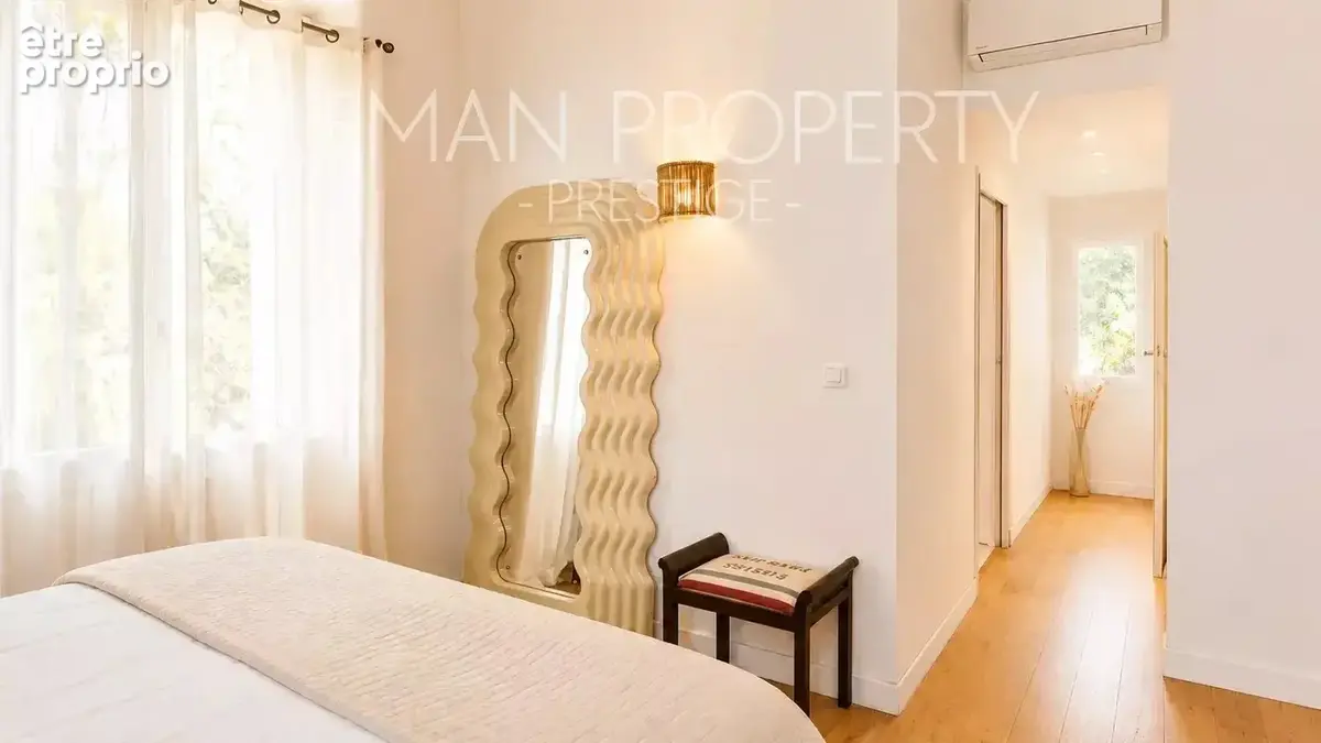 Le cannet – appartement de charme dans une villa bourgeoise avec ascenseur - photo 9