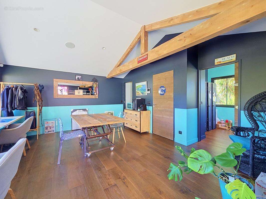 Maison 328 m² à L'houmeau  - photo 28
