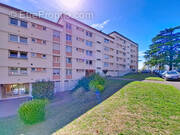 Appartement à PIERRE-BENITE